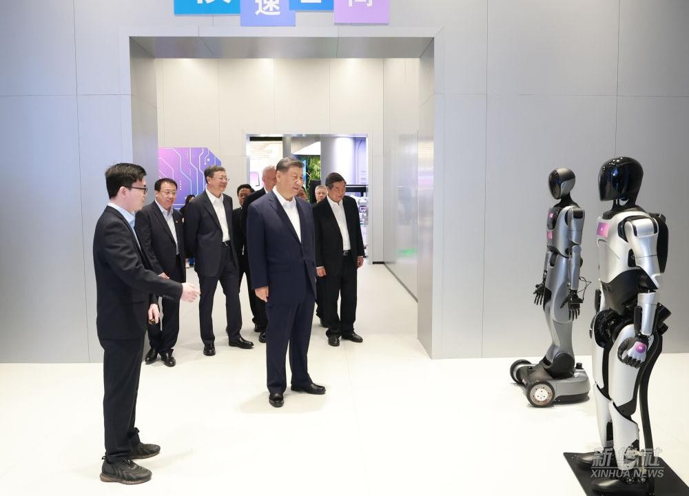 习近平总书记到上海调研，球速代表具身智能行业汇报进展